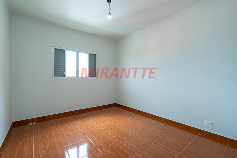 Sobrado de 162m² com 3 quartos em Parque Sao Domingos