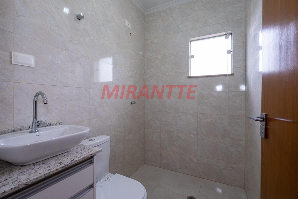 Sobrado de 162m² com 3 quartos em Parque Sao Domingos