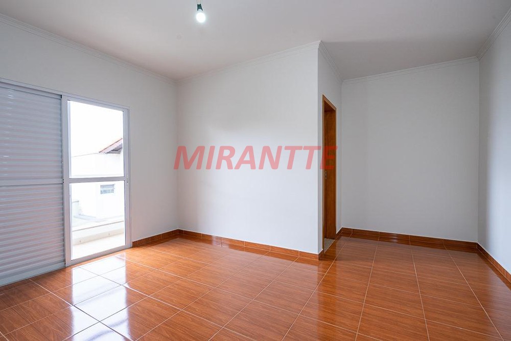 Sobrado de 162m² com 3 quartos em Parque Sao Domingos