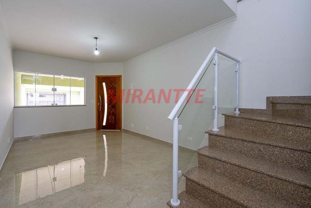 Sobrado de 162m² com 3 quartos em Parque Sao Domingos
