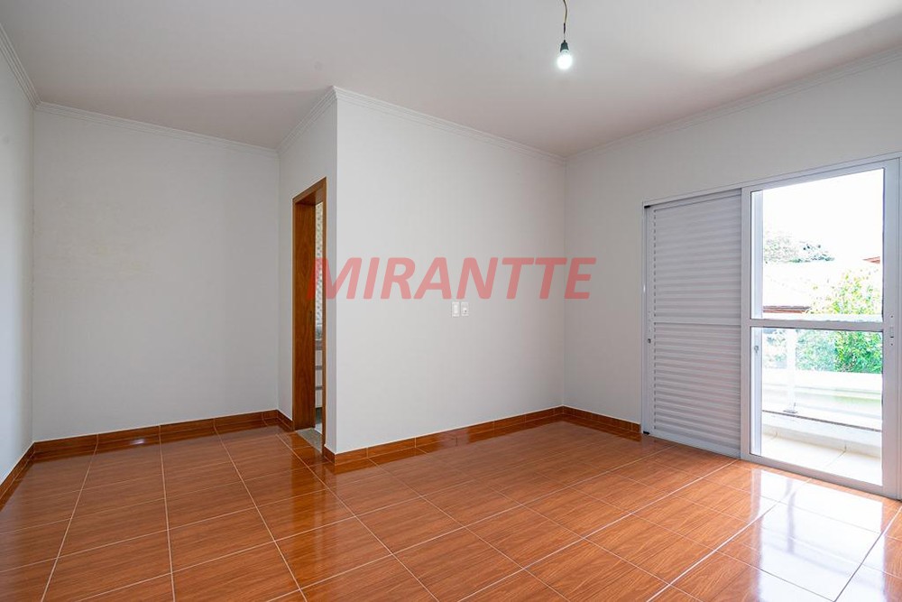 Sobrado de 162m² com 3 quartos em Parque Sao Domingos
