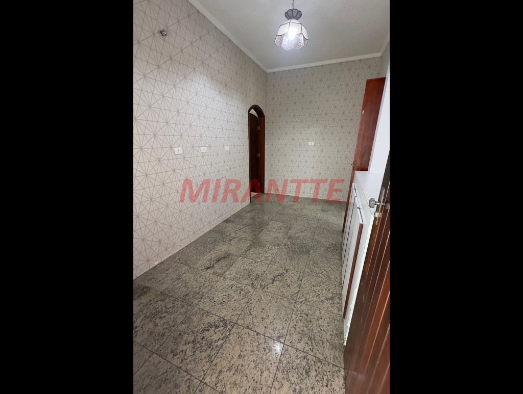 Comercial de 242m² com 5 quartos em Vila Progresso