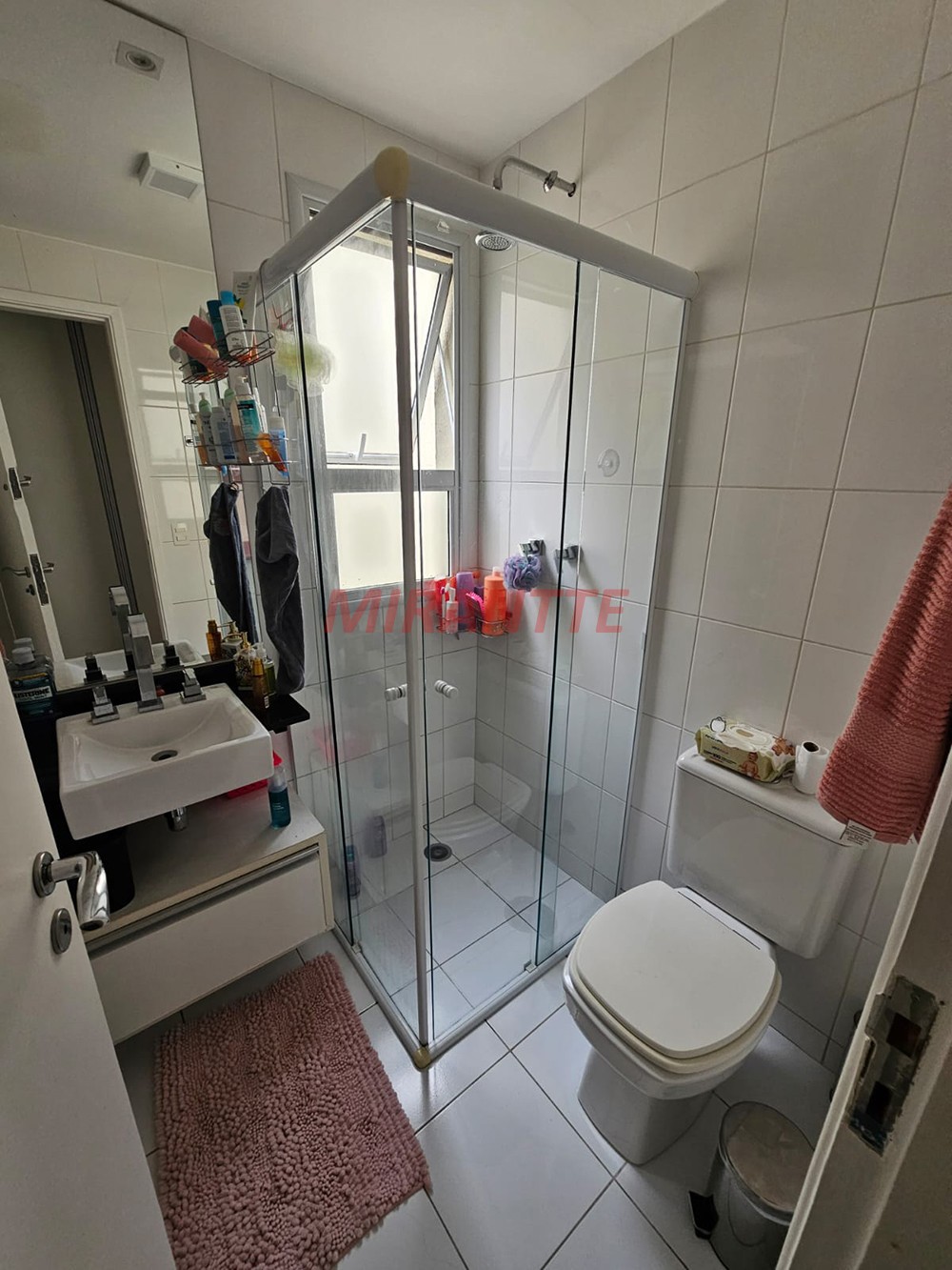 Sobrado de 241m² com 3 quartos em Tremembe