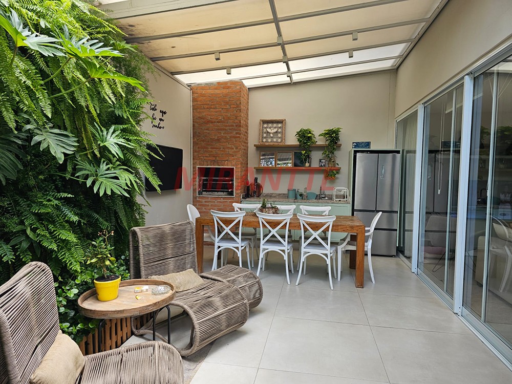 Sobrado de 241m² com 3 quartos em Tremembe