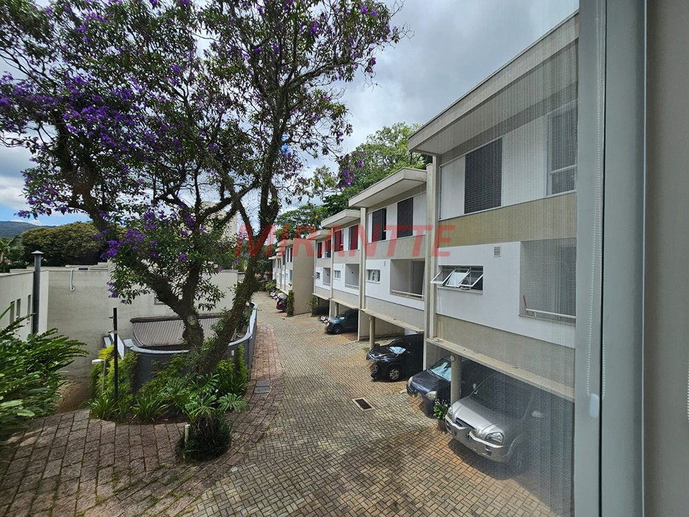 Sobrado de 241m² com 3 quartos em Tremembe