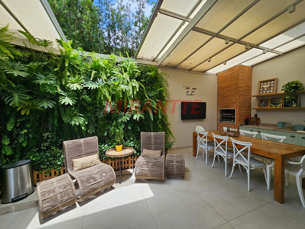 Sobrado de 241m² com 3 quartos em Tremembe