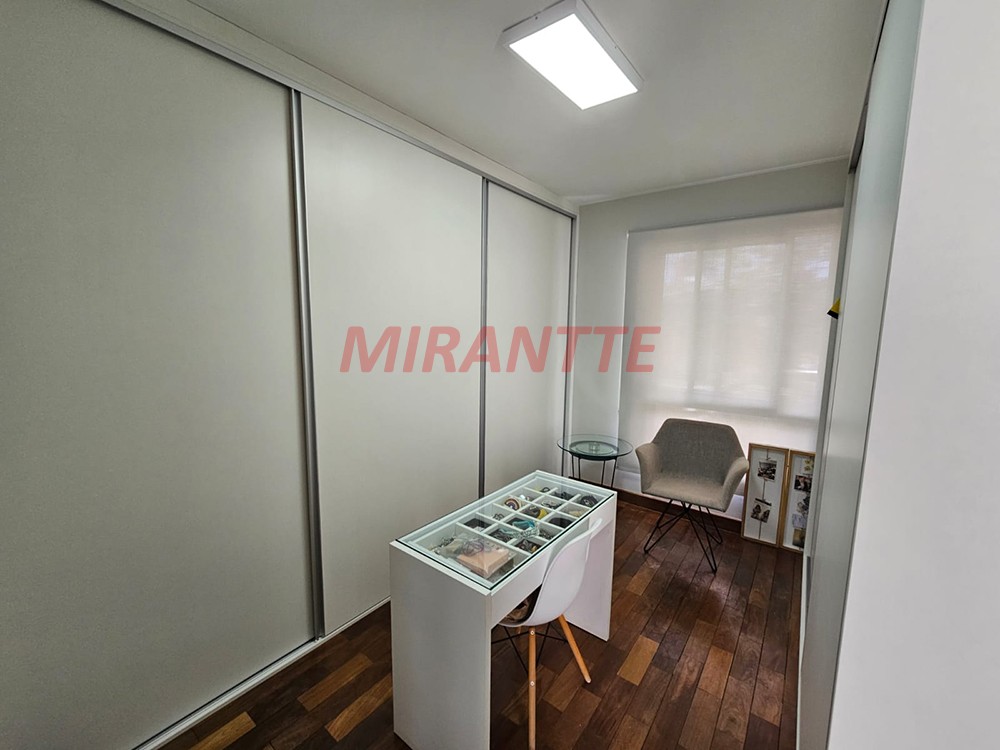 Sobrado de 241m² com 3 quartos em Tremembe