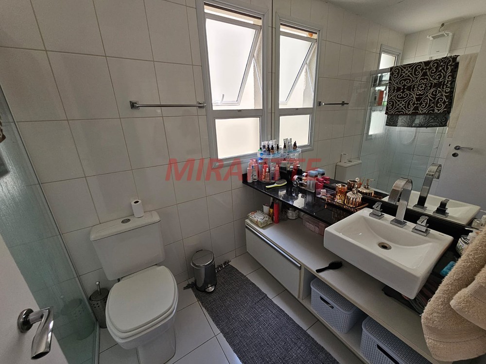 Sobrado de 241m² com 3 quartos em Tremembe