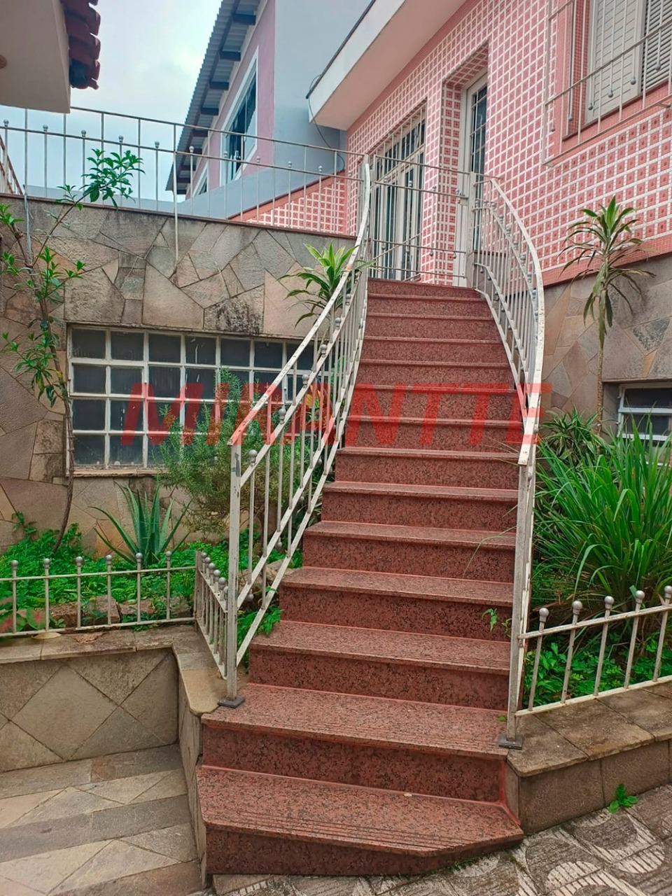 Casa terrea de 200m² com 3 quartos em Vila Bandeirantes