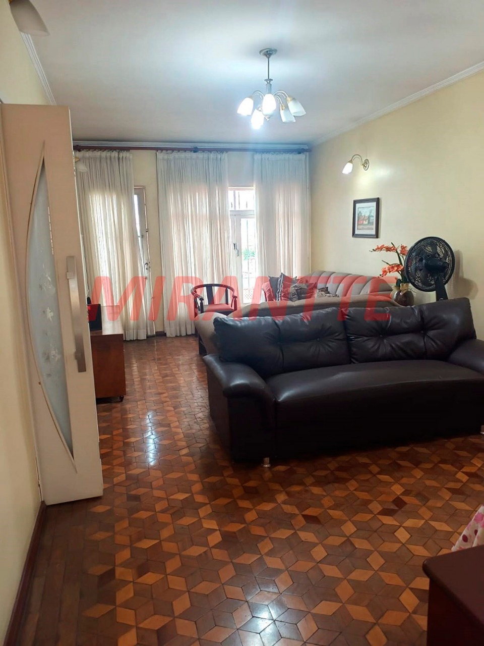 Casa terrea de 200m² com 3 quartos em Vila Bandeirantes