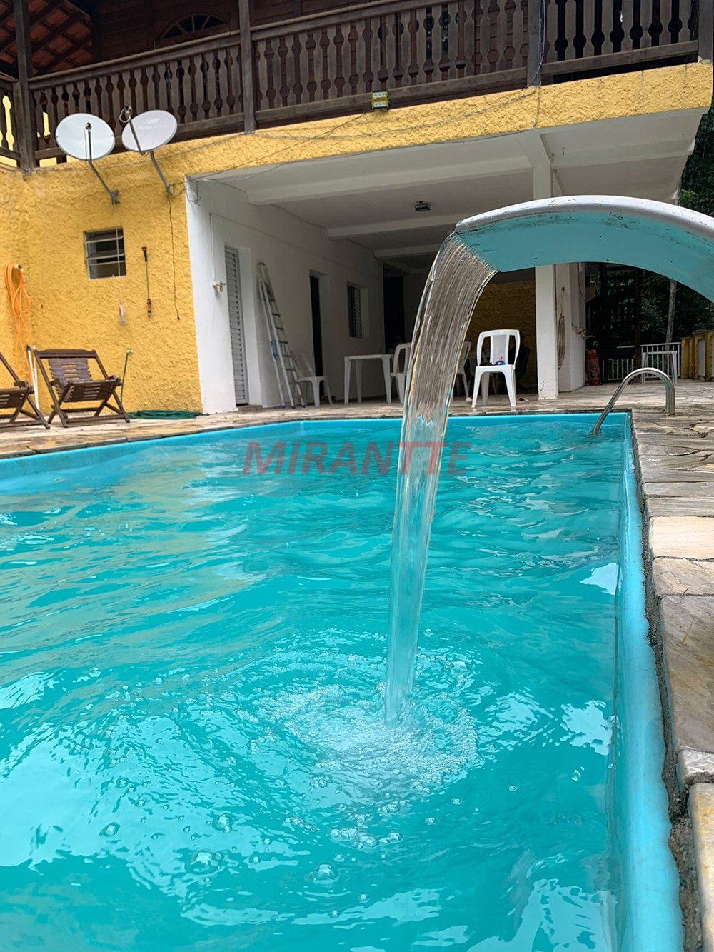Sobrado de 400m² com 4 quartos em Serra Da Cantareira