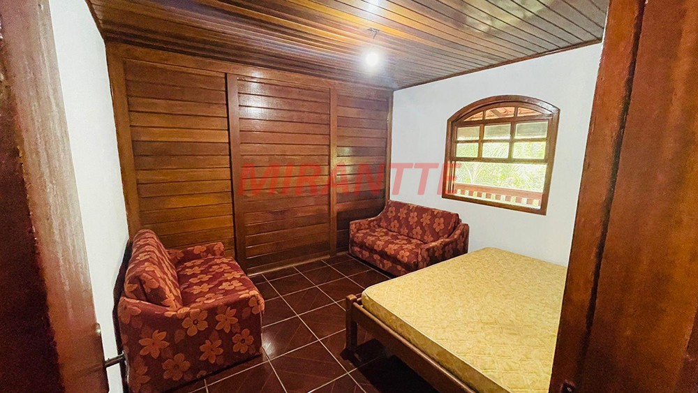 Sobrado de 400m² com 4 quartos em Serra Da Cantareira