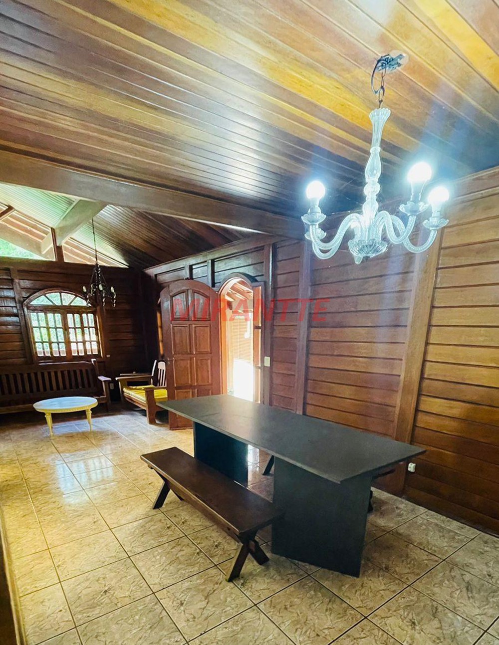 Sobrado de 400m² com 4 quartos em Serra Da Cantareira