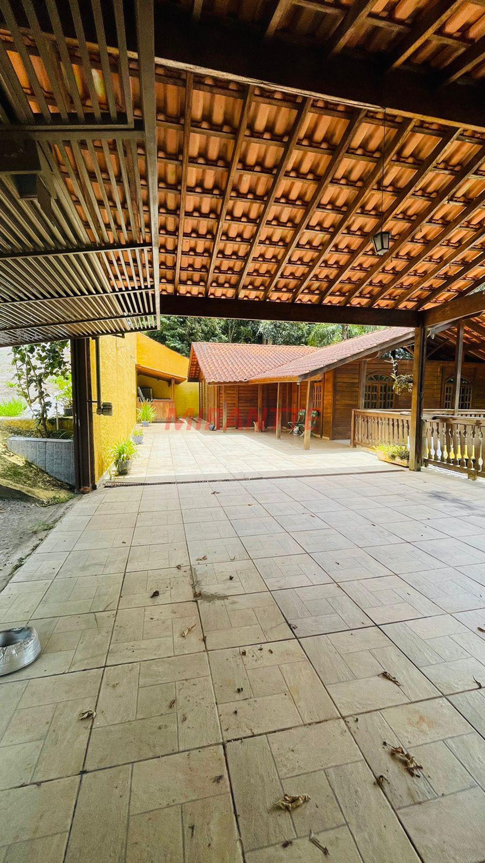 Sobrado de 400m² com 4 quartos em Serra Da Cantareira