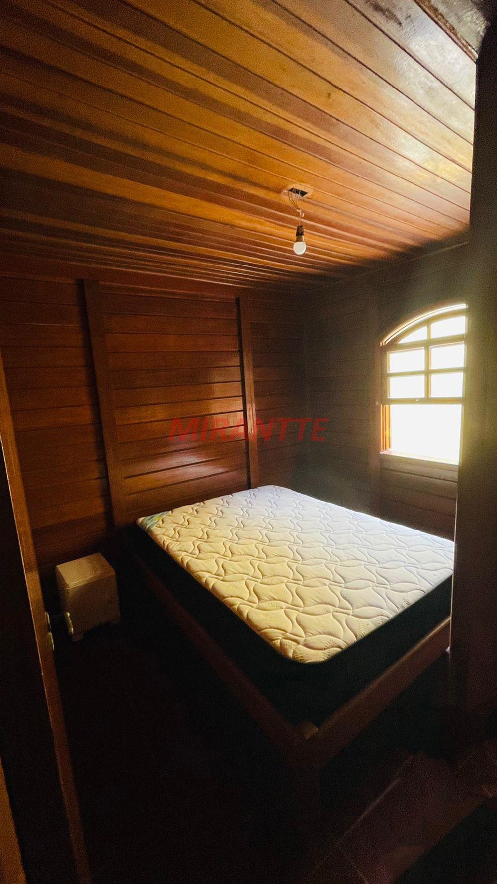 Sobrado de 400m² com 4 quartos em Serra Da Cantareira