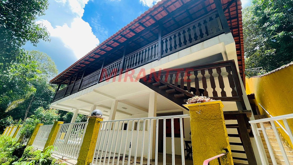 Sobrado de 400m² com 4 quartos em Serra Da Cantareira
