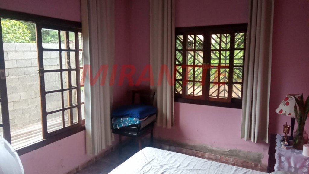Casa terrea de 400m² com 3 quartos em Serra da Cantareira