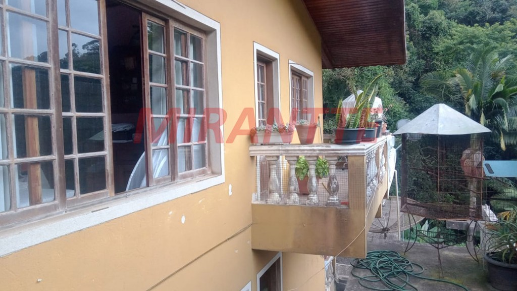 Casa terrea de 400m² com 3 quartos em Serra da Cantareira