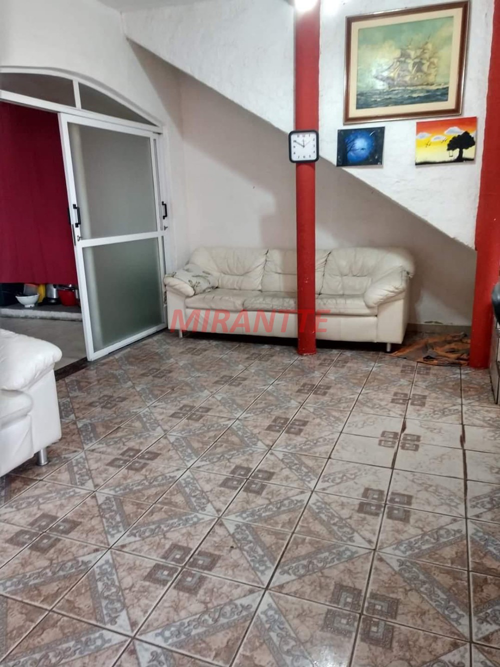 Sobrado de 260m² com 4 quartos em Vila Hortência