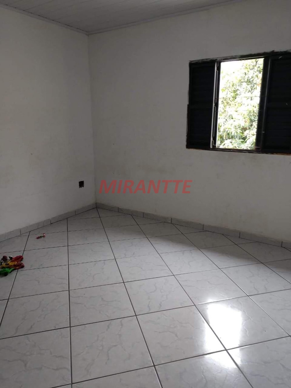 Sobrado de 260m² com 4 quartos em Vila Hortência