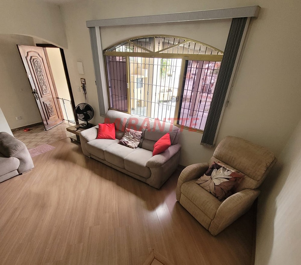 Sobrado de 134m² com 4 quartos em Parque Casa De Pedra