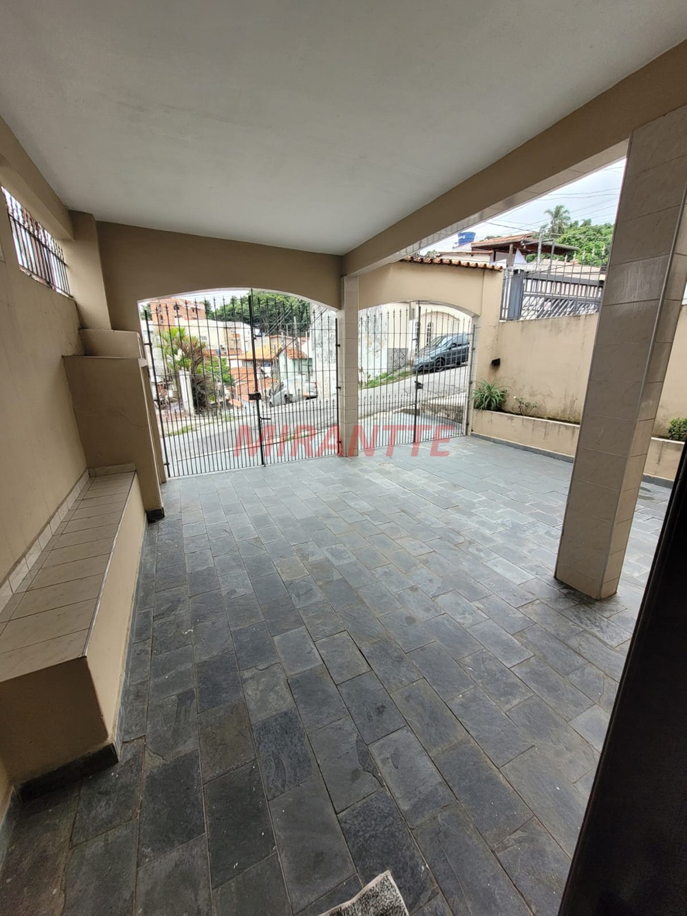 Sobrado de 134m² com 4 quartos em Parque Casa De Pedra