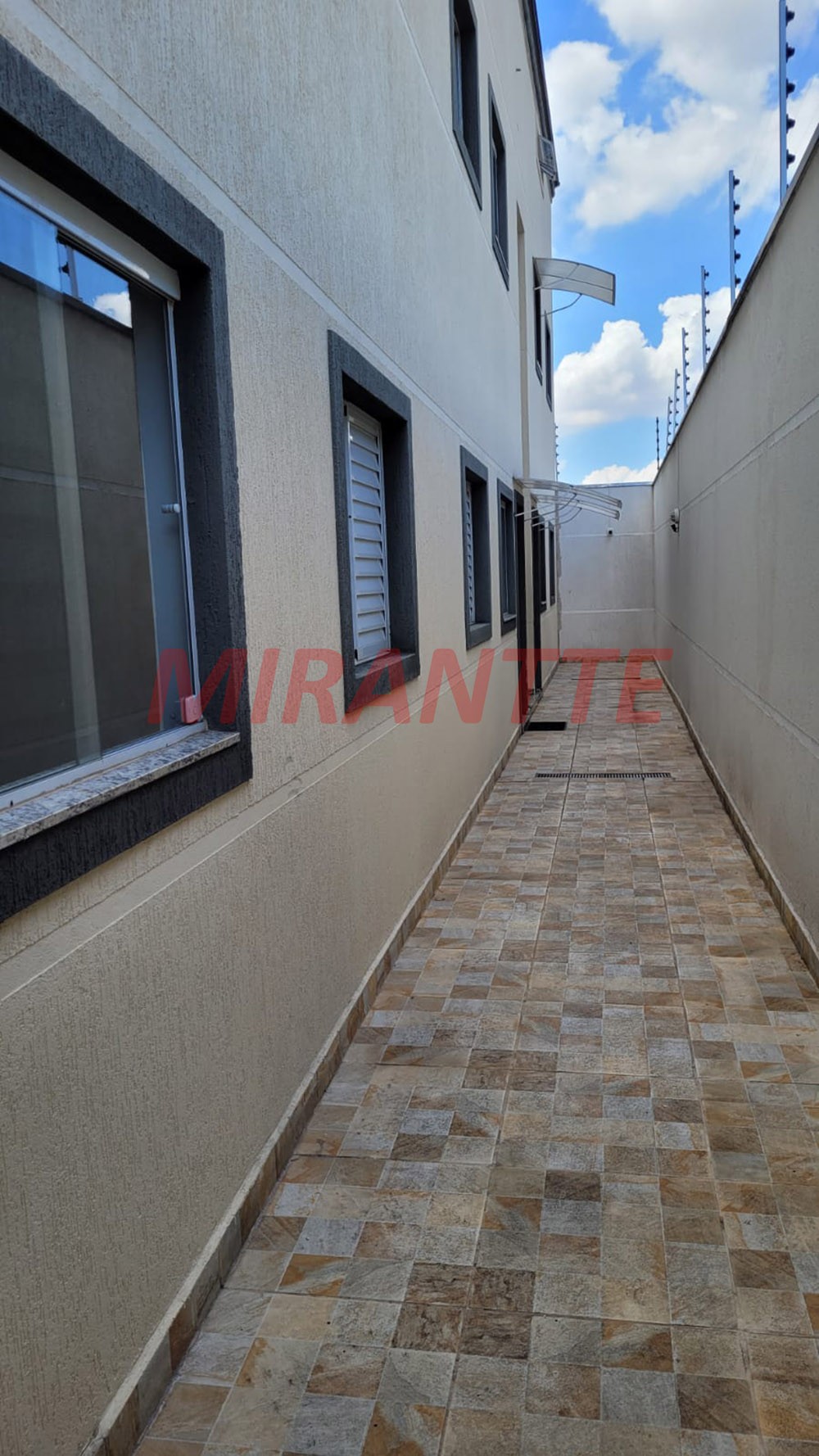 Cond. fechado de 79m² com 2 quartos em Parada Inglesa