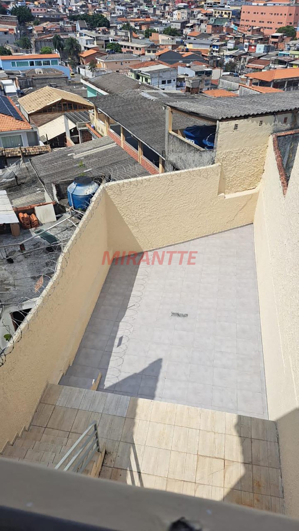 Sobrado de 91m² com 2 quartos em Jardim Joamar