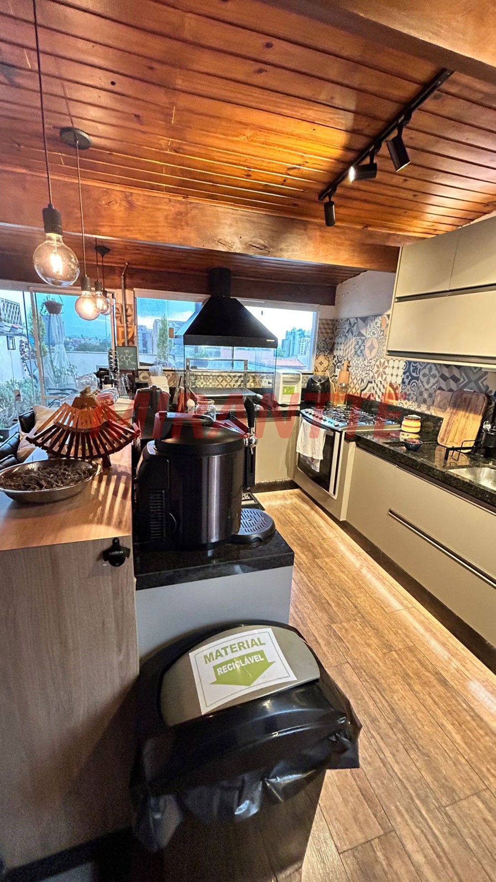 Apartamento de 150m² com 3 quartos em Centro