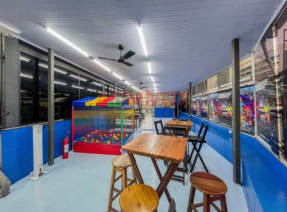 Comercial de 2385m² em Ipiranga