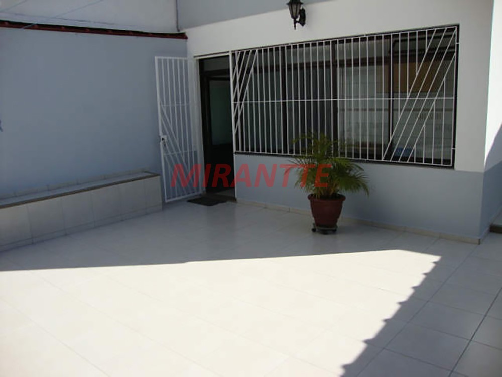 Sobrado de 235m² com 3 quartos em Vila Rosália