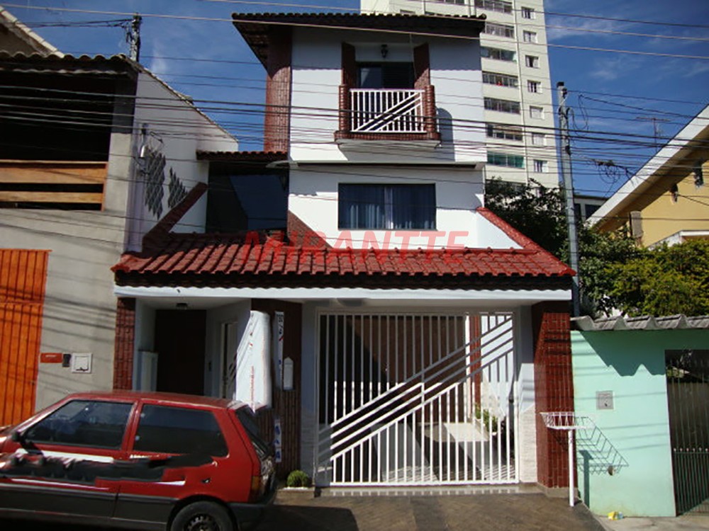 Sobrado de 235m² com 3 quartos em Vila Rosália