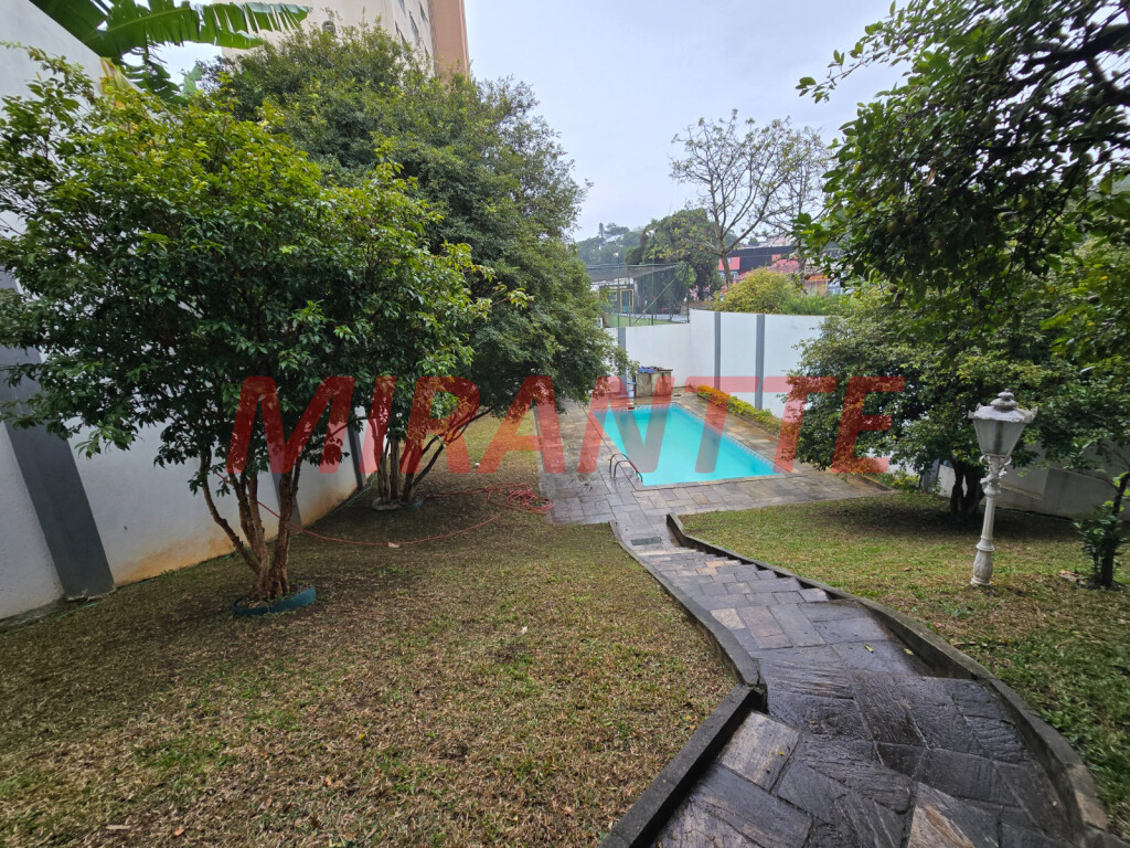 Casa terrea de 290m² com 5 quartos em Jardim Tremembé