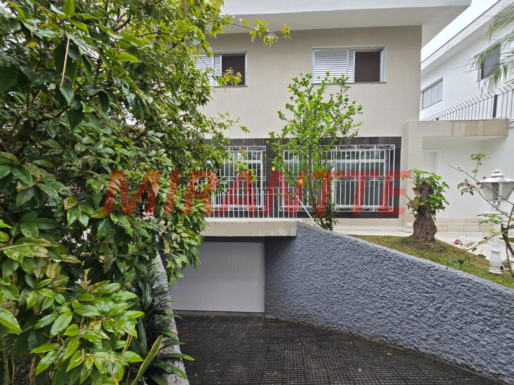 Casa terrea de 290m² com 5 quartos em Jardim Tremembé