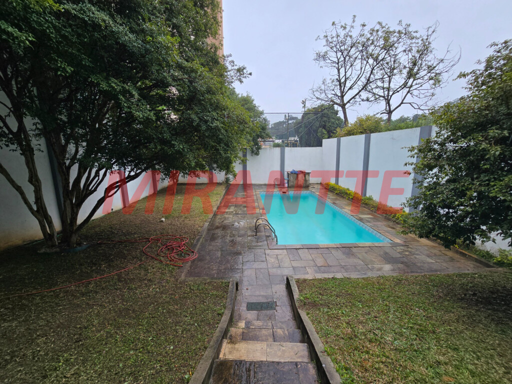 Casa terrea de 290m² com 5 quartos em Jardim Tremembé