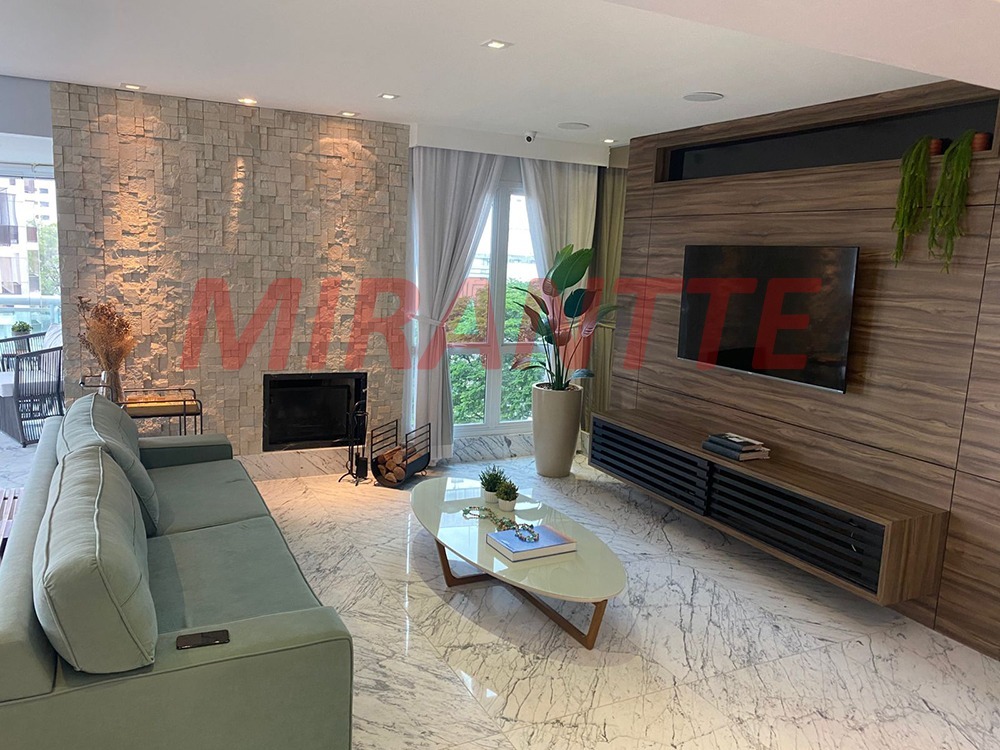 Apartamento de 220m² com 4 quartos em Santana