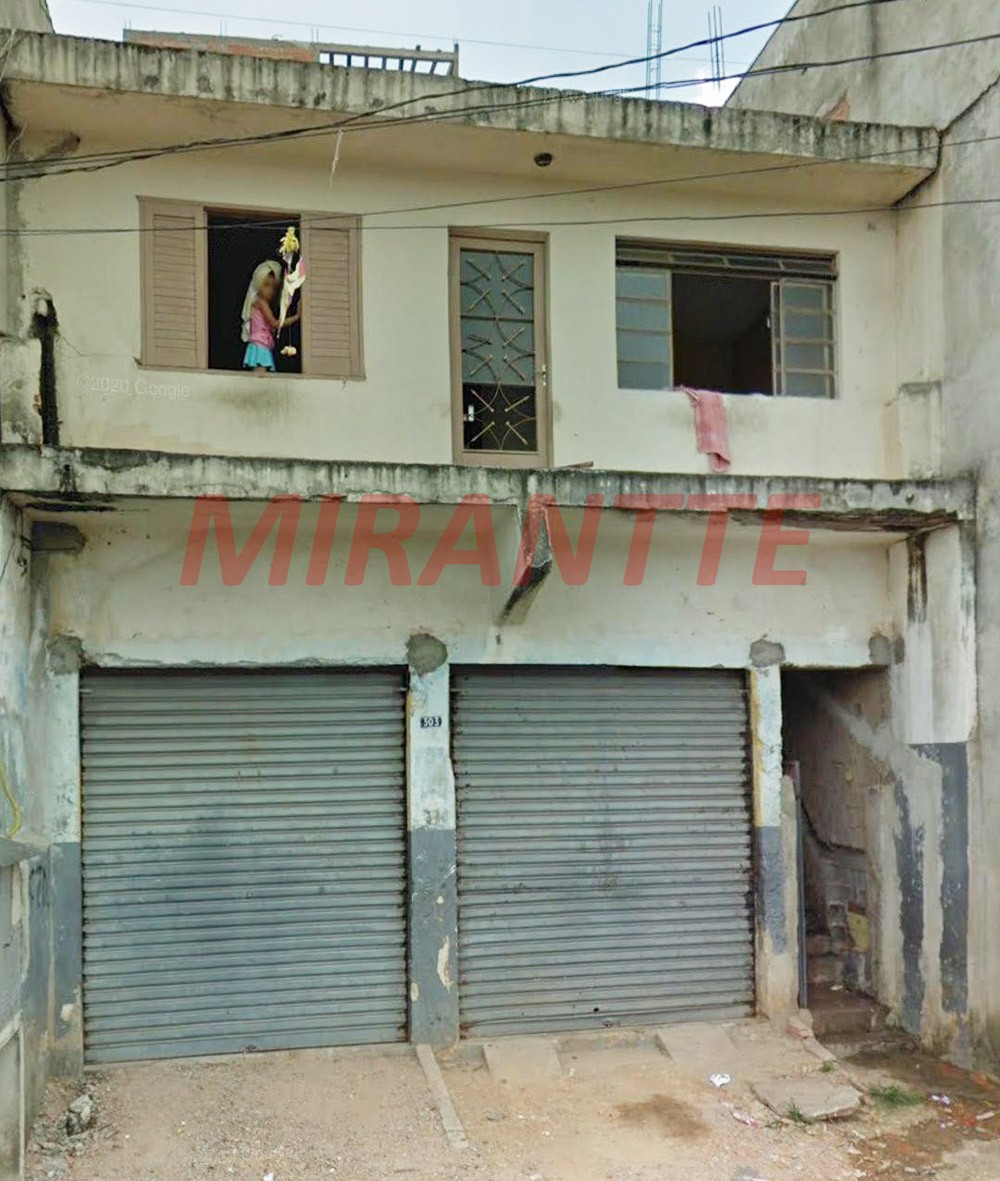 Sobrado de 200m² com 3 quartos em Francos