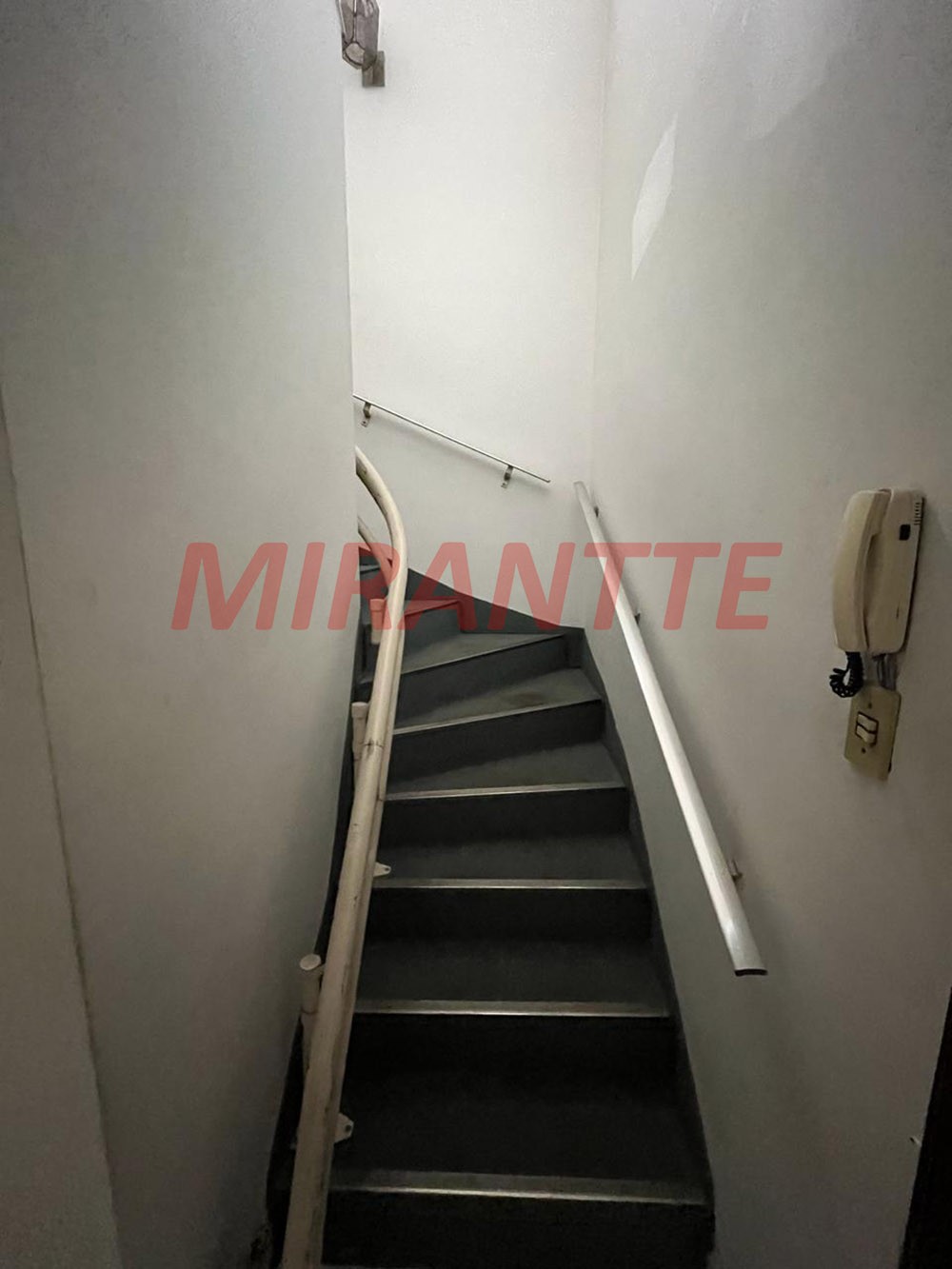 Sobrado de 295m² com 4 quartos em Parada Inglesa