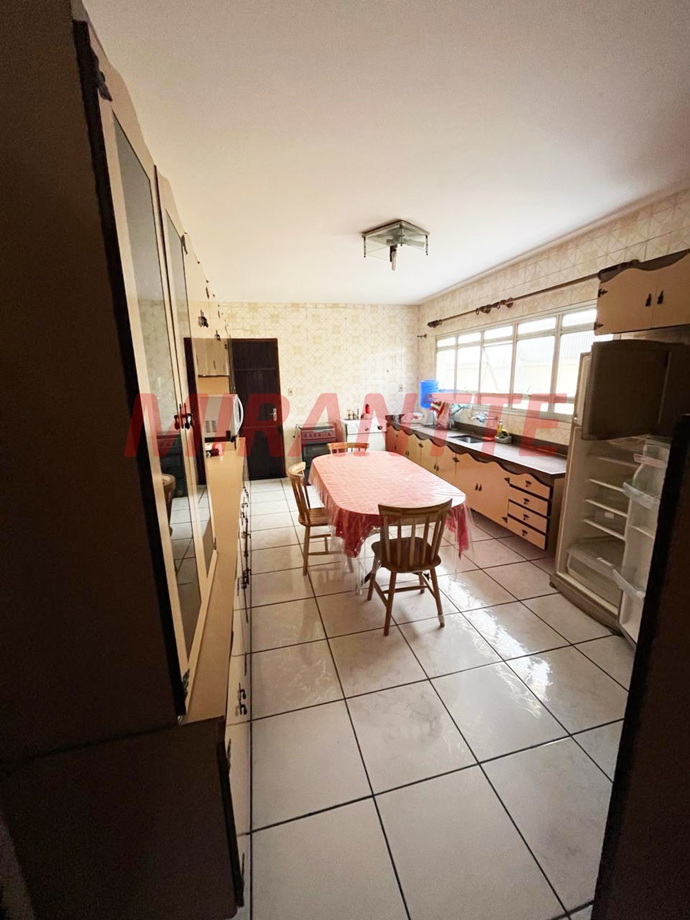 Sobrado de 295m² com 4 quartos em Parada Inglesa