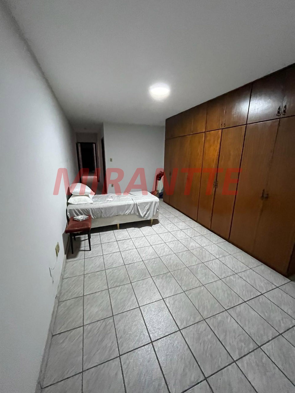 Sobrado de 295m² com 4 quartos em Parada Inglesa