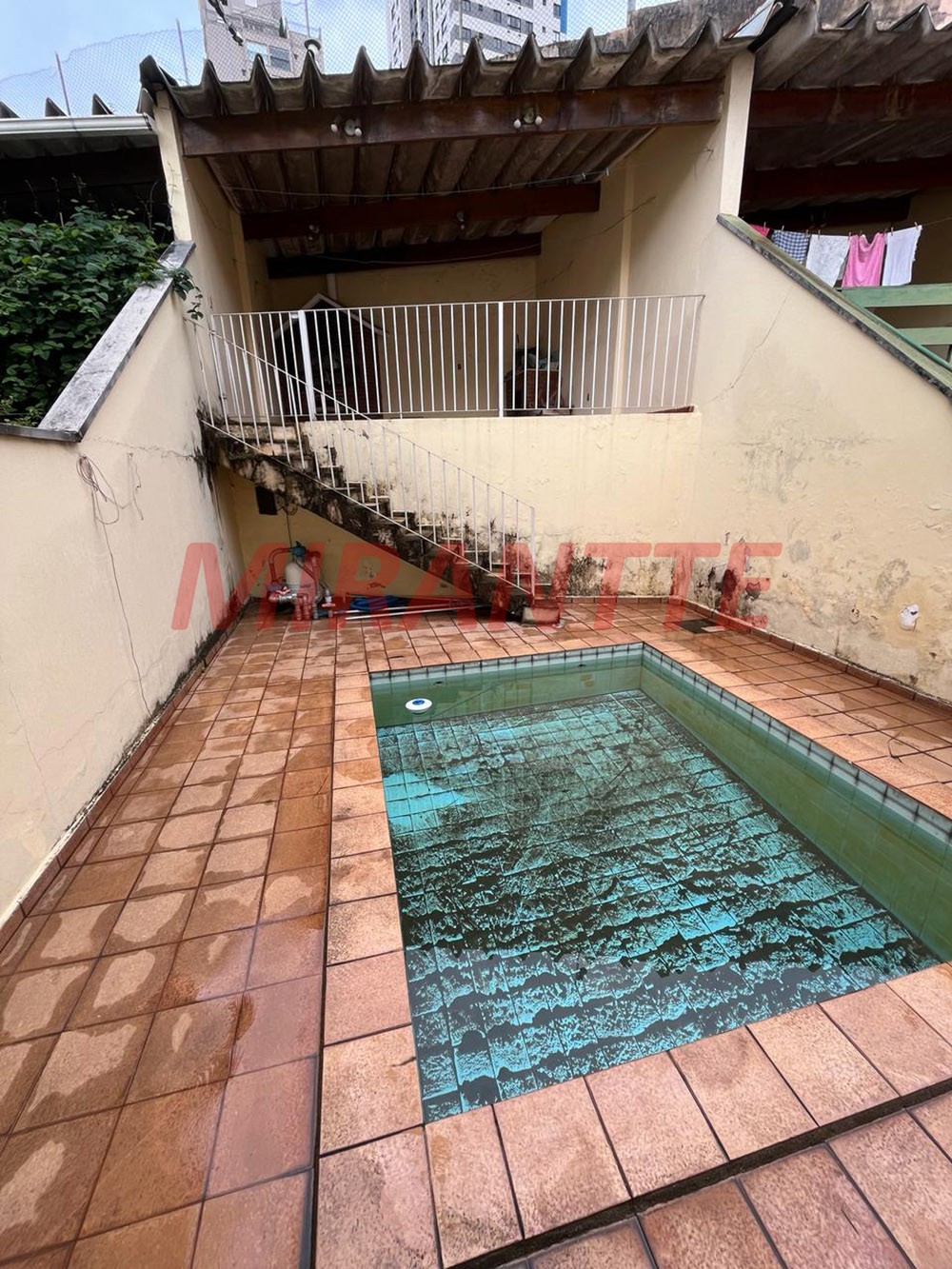 Sobrado de 295m² com 4 quartos em Parada Inglesa