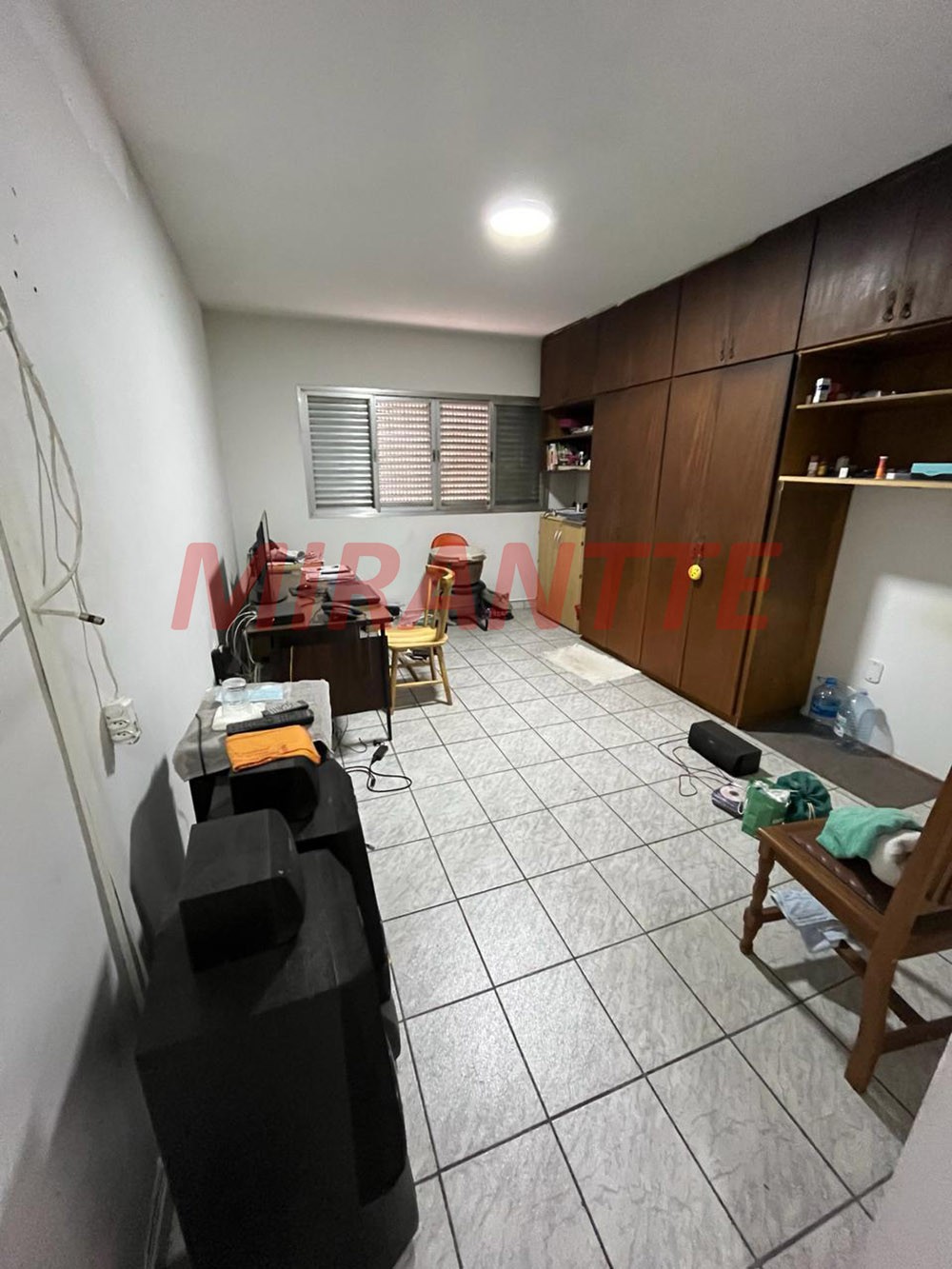 Sobrado de 295m² com 4 quartos em Parada Inglesa