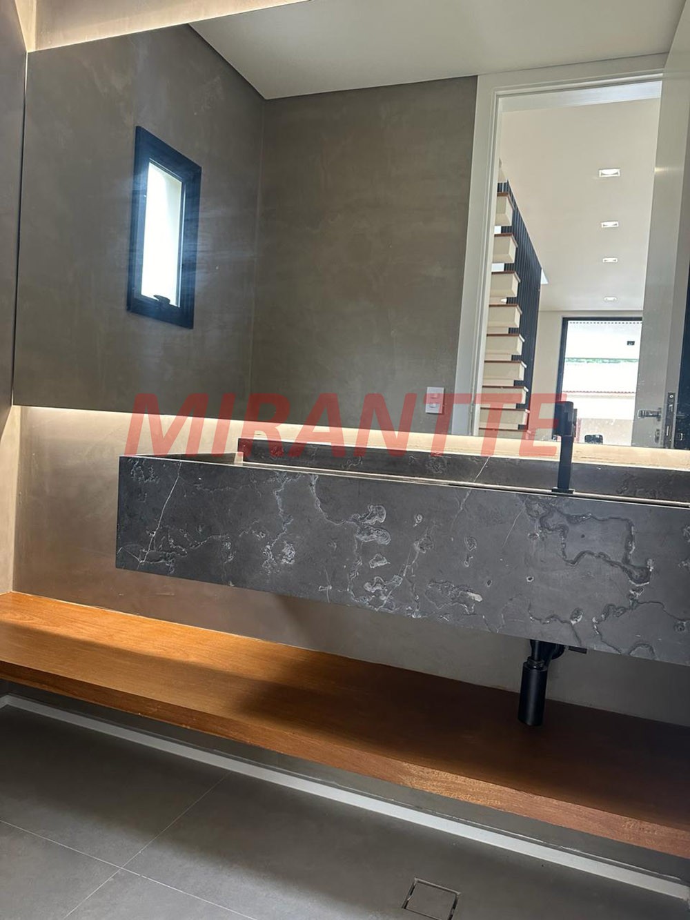 Sobrado de 355m² com 4 quartos em RIVIERA DE SAO LOURENCO