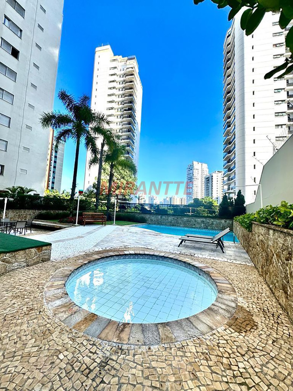 Apartamento de 198m² com 4 quartos em Santana