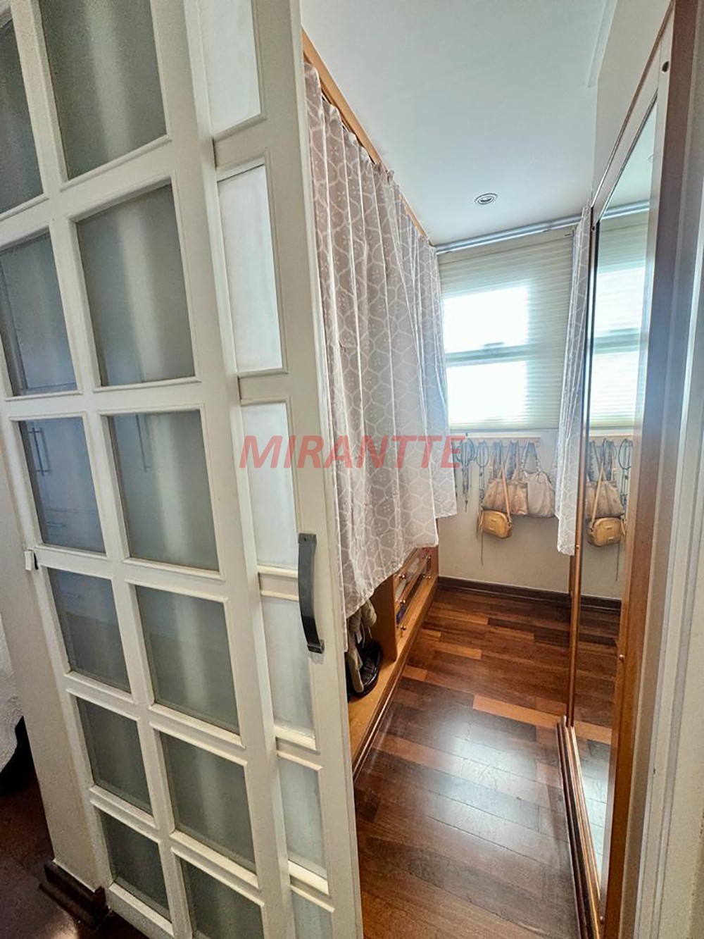 Apartamento de 198m² com 4 quartos em Santana