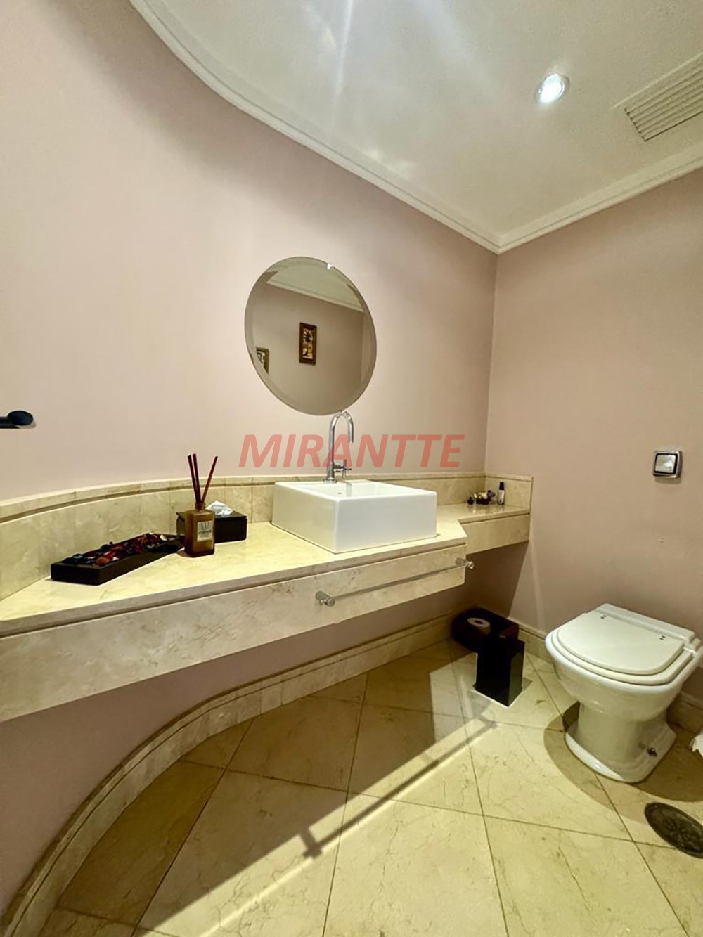 Apartamento de 198m² com 4 quartos em Santana