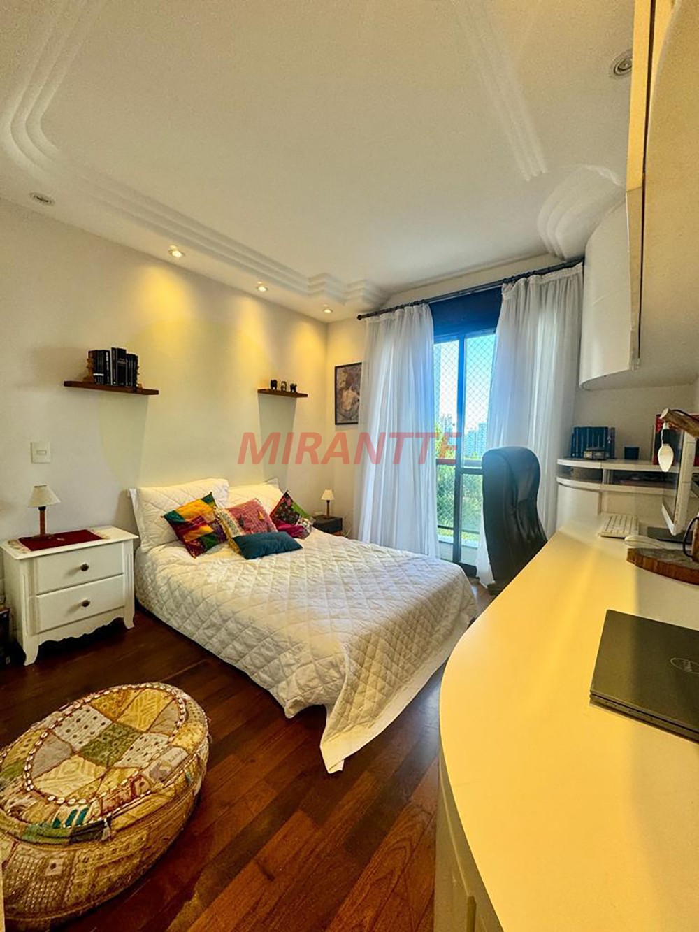 Apartamento de 198m² com 4 quartos em Santana