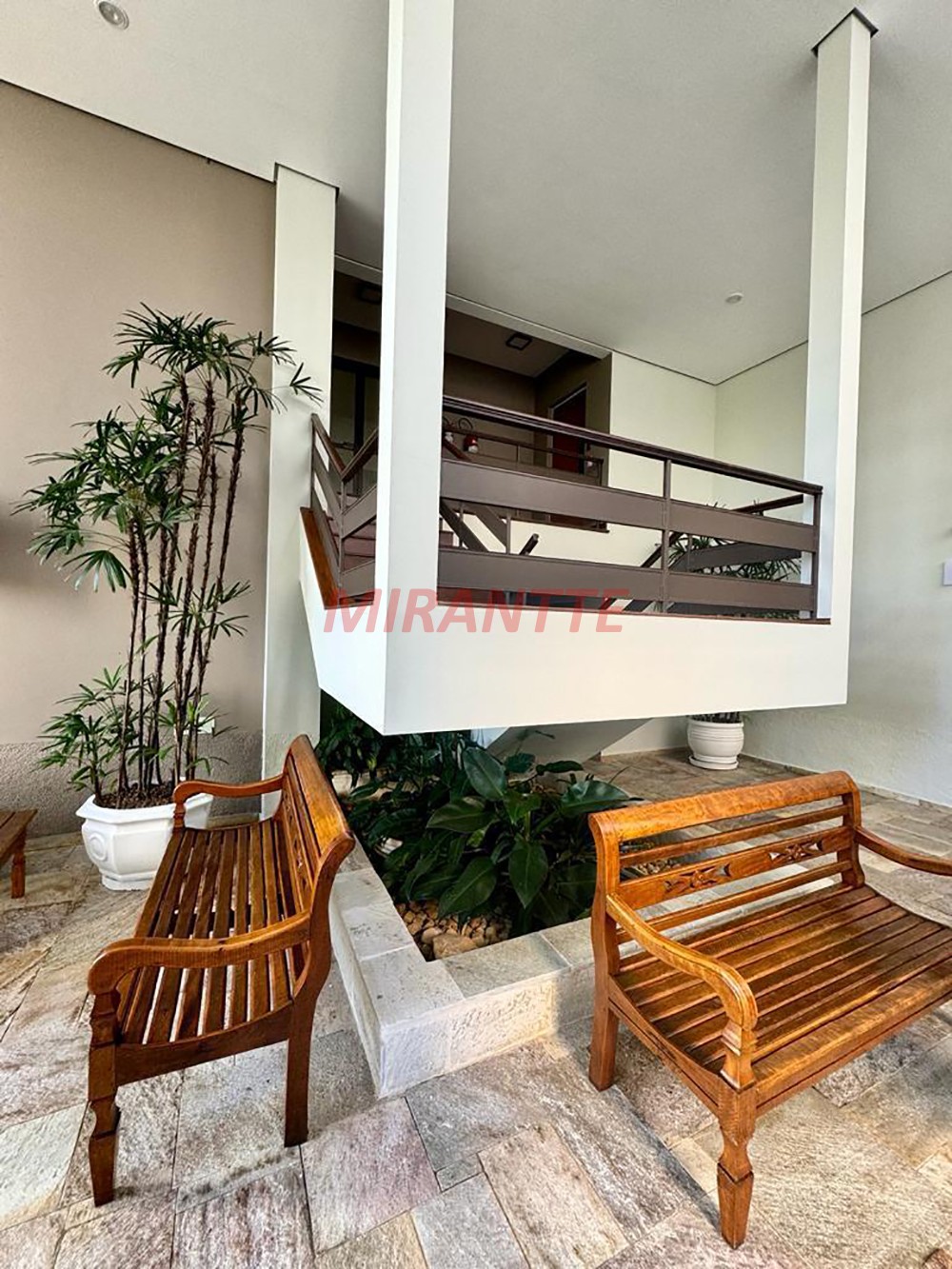 Apartamento de 198m² com 4 quartos em Santana