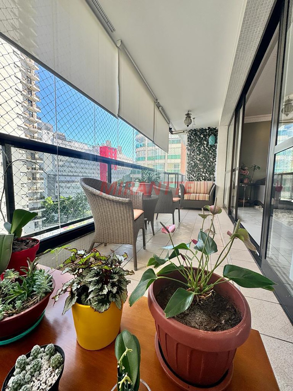 Apartamento de 198m² com 4 quartos em Santana