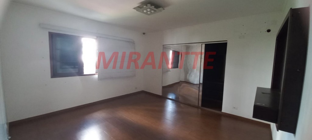 Sobrado de 530m² com 3 quartos em Lauzane Paulista
